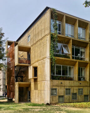 Gallery of From ELEMENTAL to Emilio Duhart: the Concrete Architecture in Chile through Jakub Sawosko's Lens  - 8