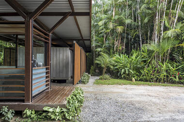 Una Pavillion / Apiacás Arquitetos