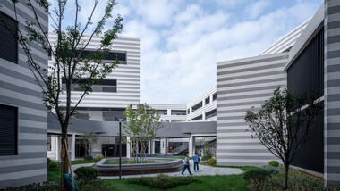 Quzhou Xinhua No. 2 Primary School / LYCS Architecture