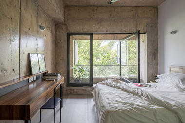 Gallery of Big Trees Small Plants House / Read Studio  - 10