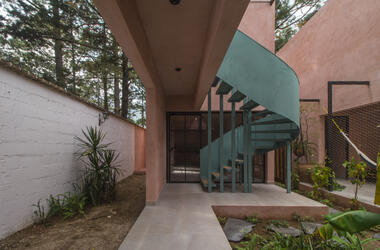 Villa Luciérnagas / Apaloosa Estudio de Arquitectura y Diseño