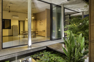 Galeria de Casa Flutuante / Rushi Shah Architects + Tattva Landscapes  - 19