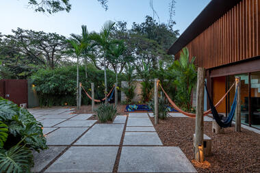 Galeria de Residência PM / Miguel Pinto Guimarães Arquitetos Associados  - 13