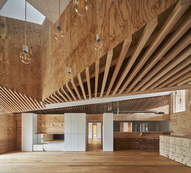 Galería de Guardería YNS Yamaikarashi / Takeru Shoji Architects  - 21