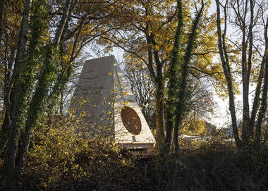 Escultura habitable Therese / BUREAU