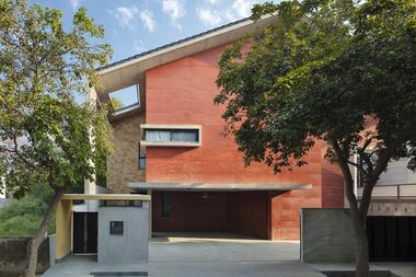 Chromatic House / Anagram Architects