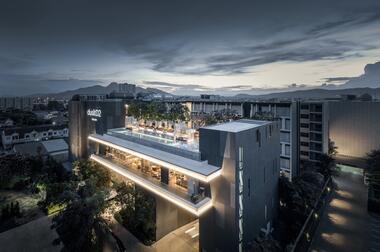 Dusit D2 Hua Hin Hotel / IDIN Architects