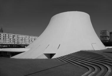  Espace Oscar Niemeyer em Le Havre, pelas lentes de Paul Clemence