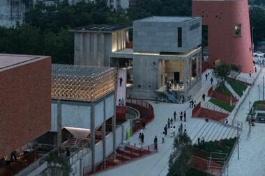 17 Architectural Installations at the 2022 SZ-HK Urbanism\ Architecture Bi-City Biennale