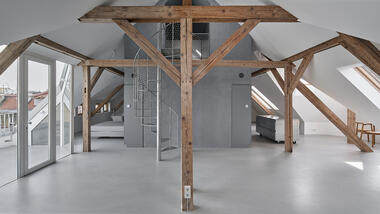 Gliwice 阁楼重建 / Dyrda Fikus Architekci
