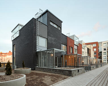 Casas Adosadas Kalasataman Huvilat / PORTAALI architects Ltd + ArkOpen Ltd