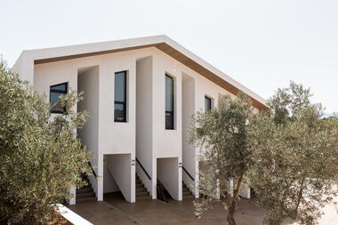 Hotel rural en un olivar  / GANA Arquitectura