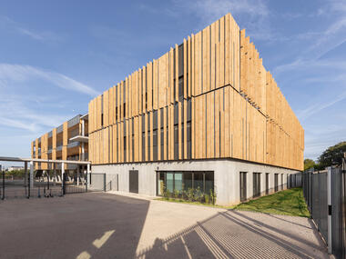 Port Marianne Secondary School / A+Architecture