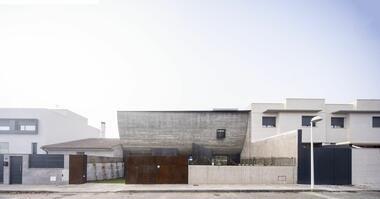 NAU House / MUKA Arquitectura