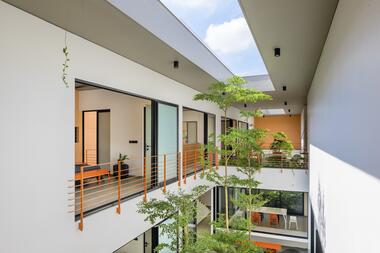 The Colour Burst House / LIJO RENY architects