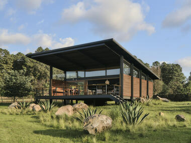 Tiny House / Weber Arquitectos