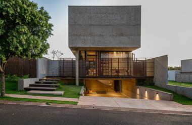 Galeria de Casa U / Caio Persighini Arquitetura  - 39