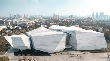 Museu de História Natural de Chengdu / Pelli Clarke & Partners + CSWADI