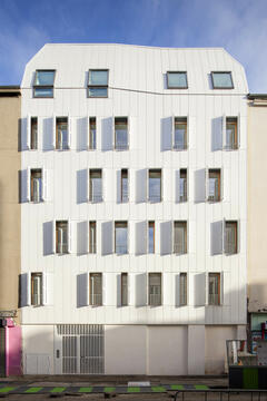 Edificio de Viviendas de Madera / JTB.architecture