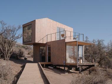 Casa Tiny / Cazú Zegers Arquitectura