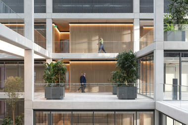 Galería de Complejo de oficinas colaborativas ICÔNE / Foster + Partners  - 14