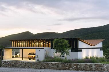 Casa Tonaya / FAA