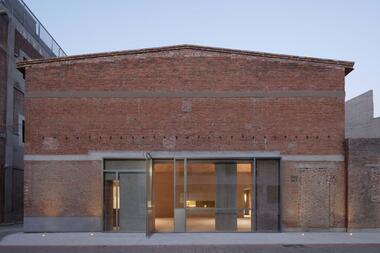 Lao Ding Feng Beijing / Neri&Hu Design and Research Office