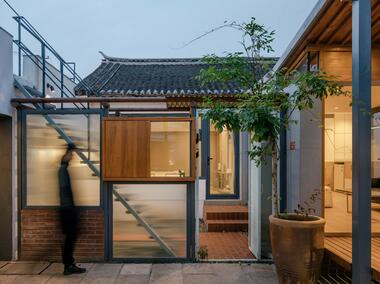 Gallery of Tom and Jerry Hostel / DL Atelier  - 13