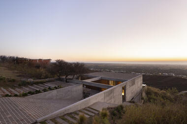 Galeria de Casa MP / Gastón Sironi + Valentina Machado  - 1