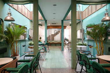 Galeria de Cafeteria CoCo Cha Taiwan / PT Arch Studio  - 1
