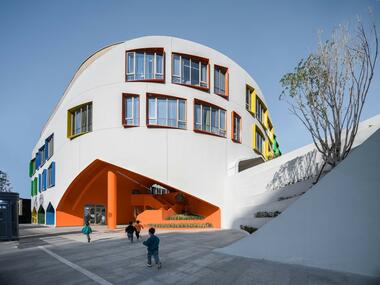 Quzhou Kecheng Jiaogong Kindergarten / LYCS Architecture