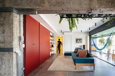 Galería de Apartamentos brasileños: 10 proyectos con instalaciones a la vista  - 17