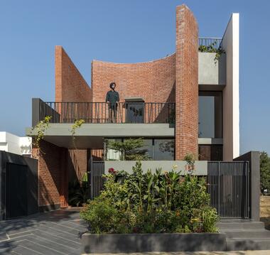 Casa Perenne / Sifti Design Studio