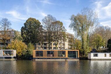 Casa flotante / EVA architecten