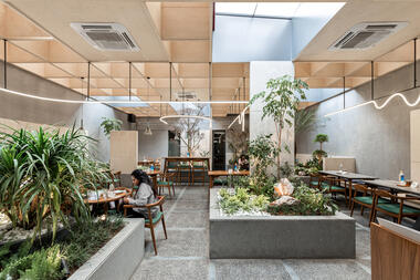 Gallery of BEIGE Café & Bakery / Arch.Lab  - 2