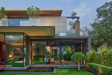 Gallery of Corner House / DADA Partners  - 2