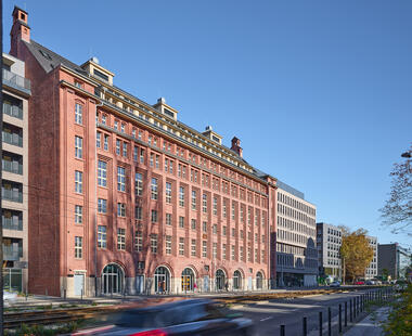 BaseCamp Wrocław / Grupa 5 Architekci