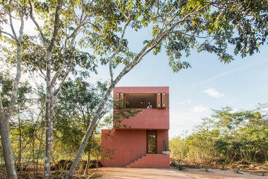 ¿Cómo diseñar una vivienda con menos de 75 metros cuadrados? Ejemplos de casas y departamentos en México
