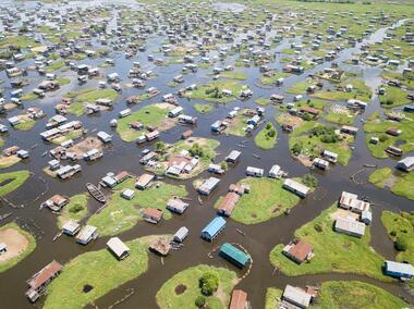 El pueblo flotante de Ganvie: Un modelo de urbanismo socioecológico