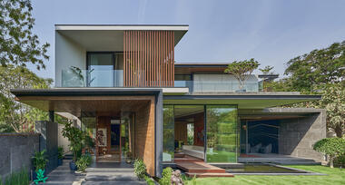 Casa de Esquina / DADA Partners