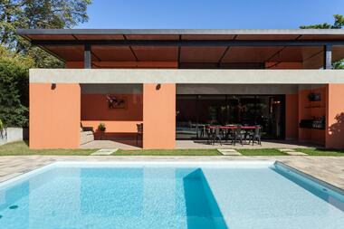 Casa Aldeias do Lago / Mutabile Arquitetura