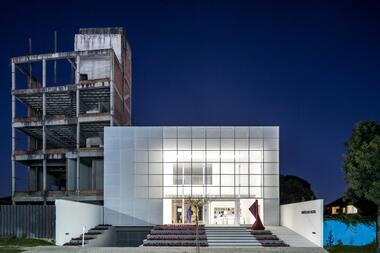 Galeria Simões de Assis / Arquea Arquitetos