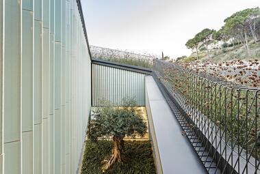 What are the Interior Courtyards of Spanish Houses like? 10 Examples in Contemporary Architecture and Design