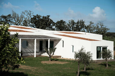 X House Alentejo / NTYPE