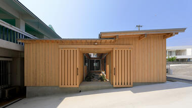 House in Kina / Takeshi Ishiodori Architecture