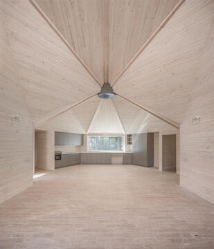 Galería de Arquitectura con Madera Laminada: 17 edificios notables en Chile  - 20
