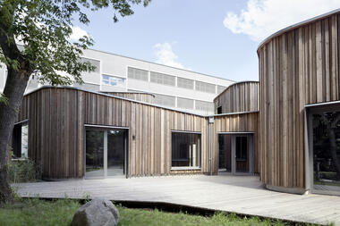 Centro de cuidado extraescolar de la Escuela Waldorf / MONO Architekten