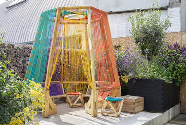 In Pride of Idleness Pavilion / Foster + Partners