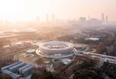 南京绿博园城市客厅提升工程（宪法公园及城市客厅配套设施） / 张·雷设计研究