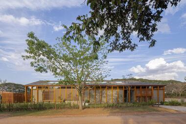 Monte Mor III House / Arquitetura Gui Mattos